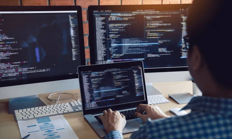 数据科学选型:R与Python如何赋能永康市网站建设?